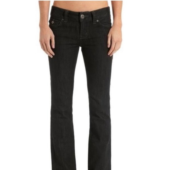 Guess Low bootcut Jeans - Picture 11 of 11